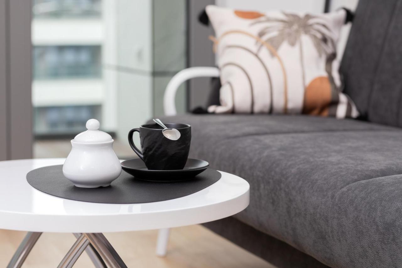 Plac Unii By Renters Appartamento